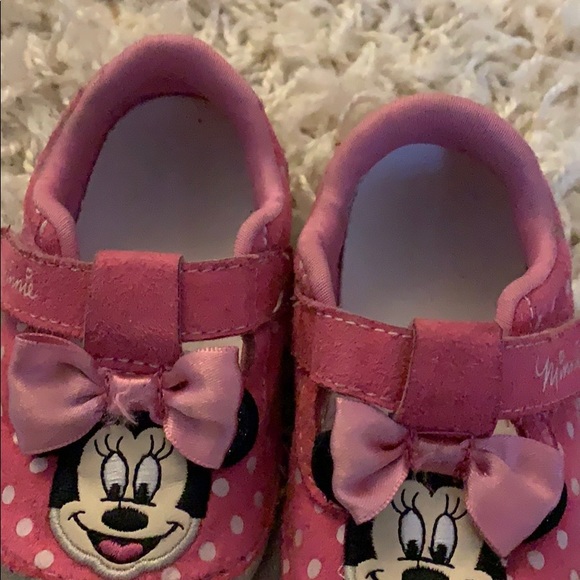 Minnie Mouse shoes - Picture 3 of 4